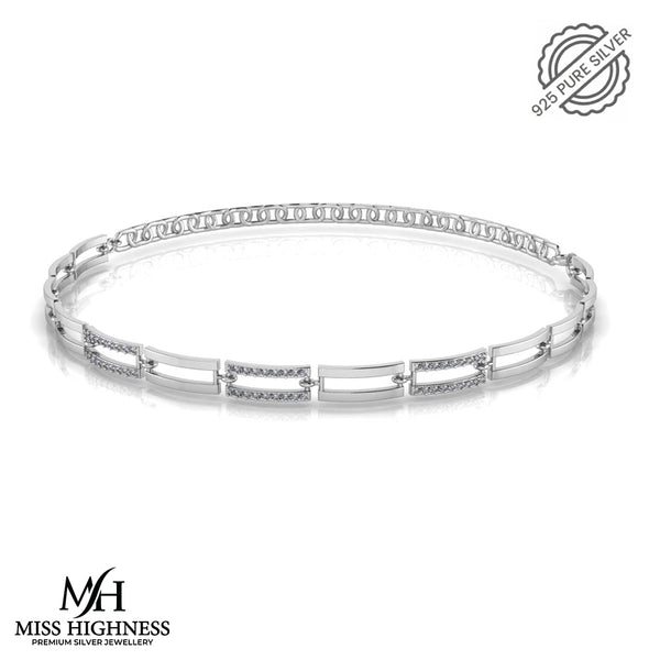 Pure 925 Silver Convenient Fashionable Bracelet For Ladies