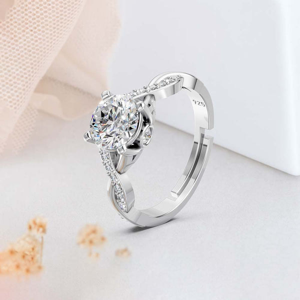 Miss Highness 925 Sterling Silver Solitaire Engagement Ring for Women