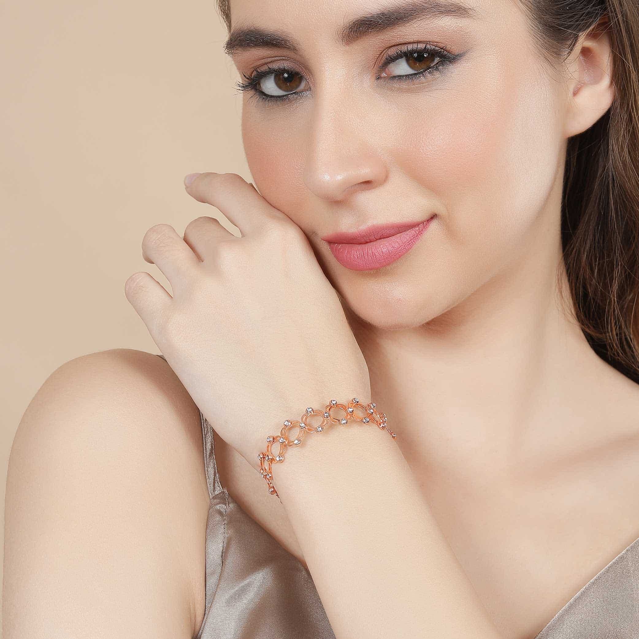 An 18 Karat Bicolor Gold Convertible BraceletNecklace Gentoundia Italian