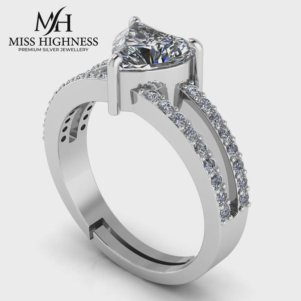 925 Sterling Silver Heart Shape Royal Ring